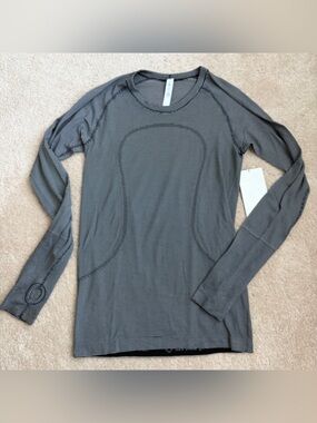 New lululemon athletica Black and Gray Thin-Stripe Long Sleeve Top 8